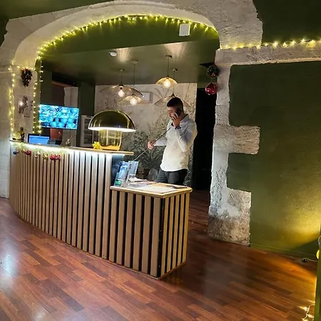 Abalone - Centre Gare Otel 2*