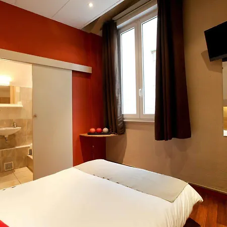 Abalone - Centre Gare Otel 2*